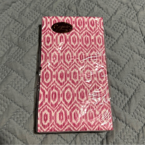 Caspari Amala Ikat Fuchsia 15 Triple Ply Napkin 33cmx40 - Picture 1 of 2
